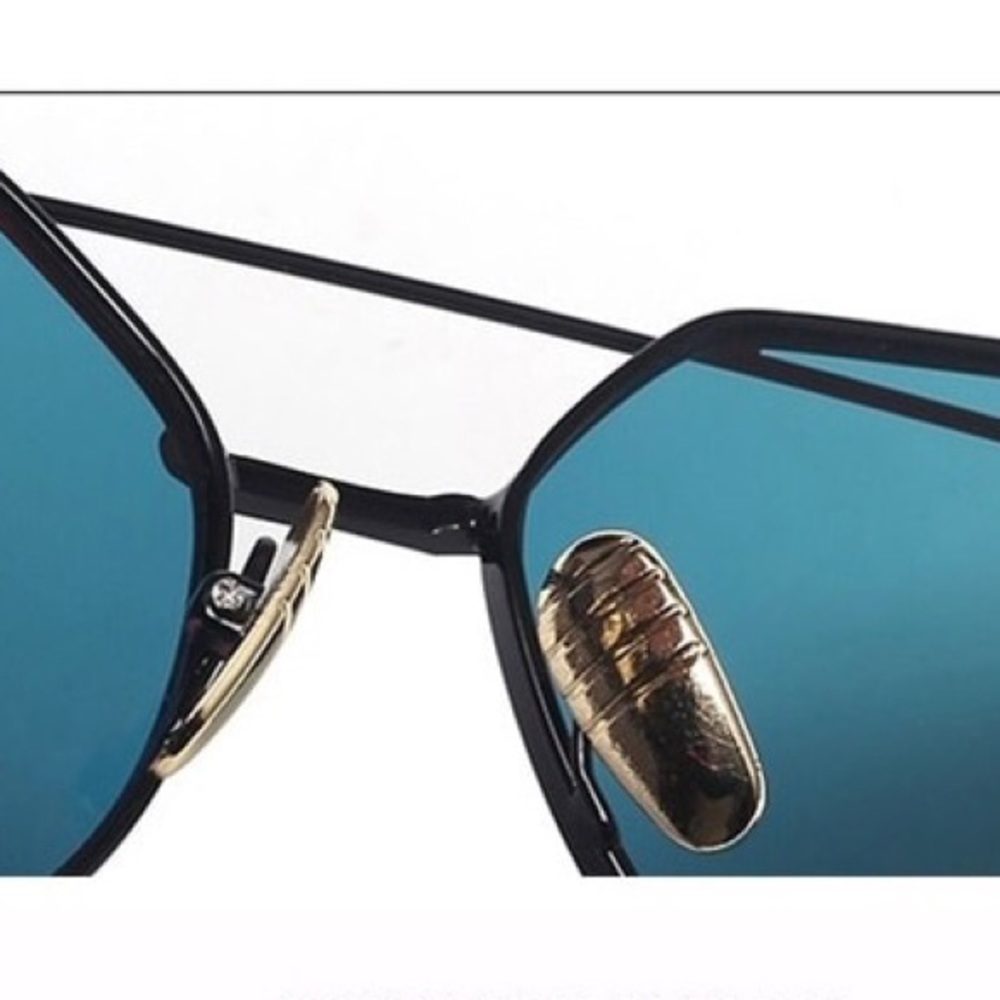 LAST ONE • Blue Mirrored Cat Eye Aviator Sunnies - Picture 3 of 6